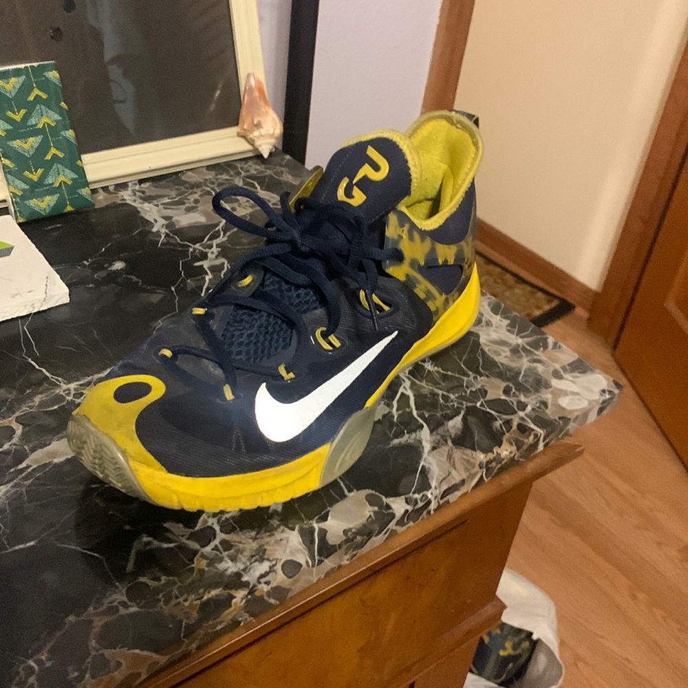 Nike Paul George